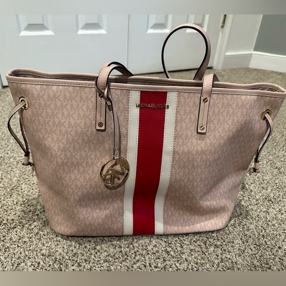 Michael Kors Women's Vanessa Large Shoulder Tote Handbags